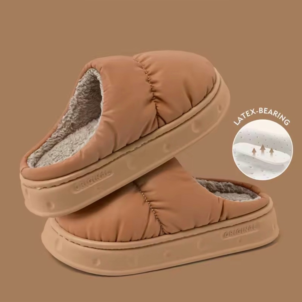 Ultra Cozy Plush Slippers – Soft, Warm & Lightweight Comfort for Everyday